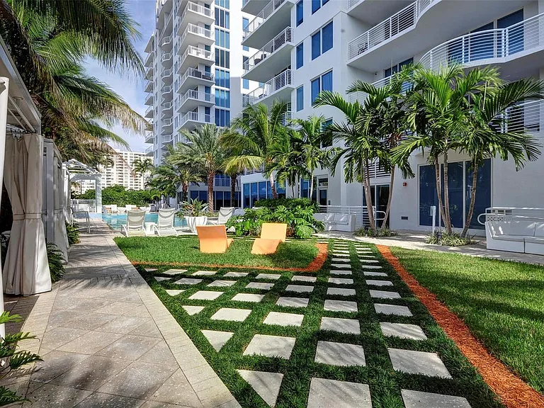 2831 N Ocean Blvd #801N — Photo 28