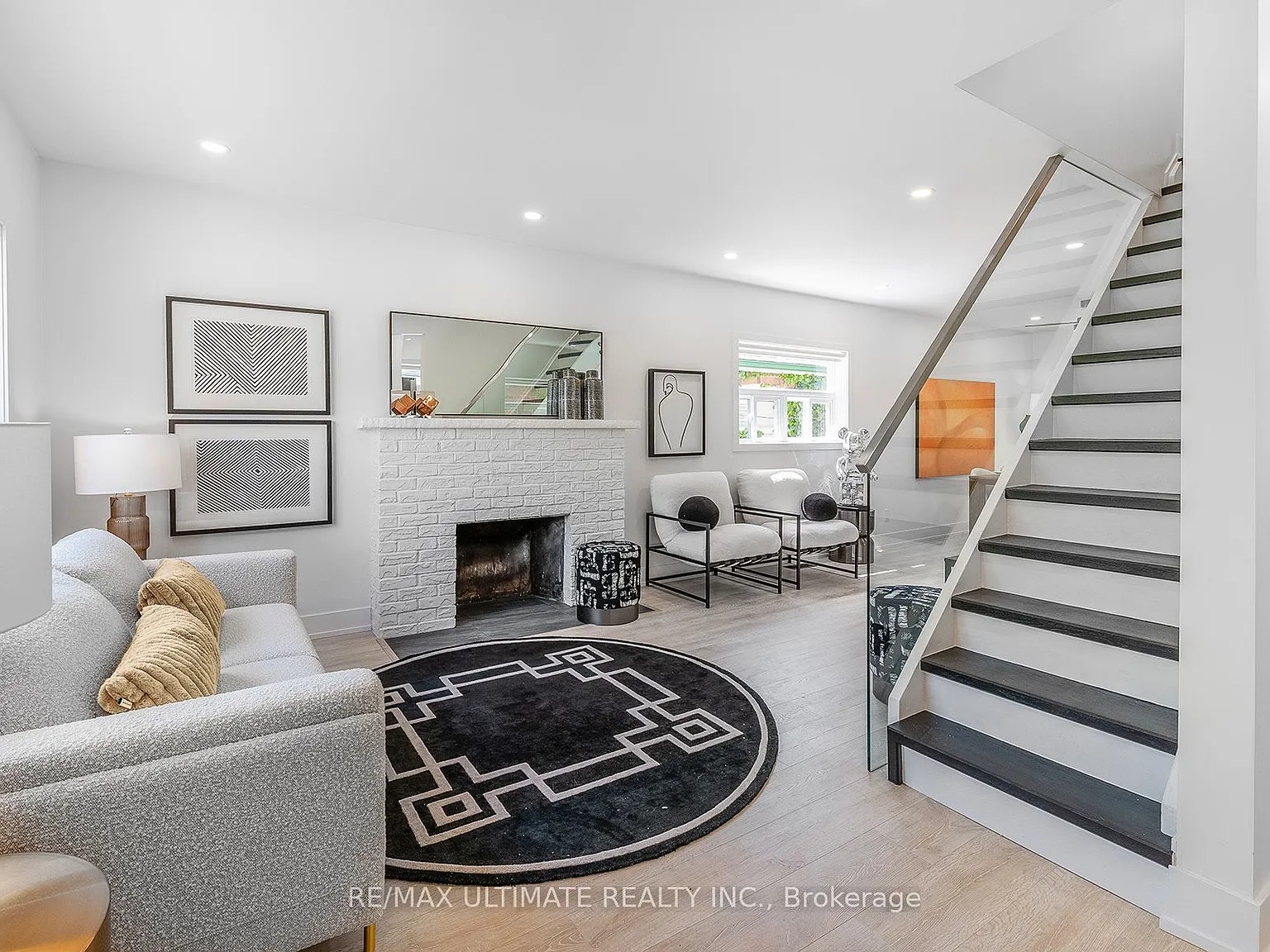 3 bed, $3,200 — Photo 3