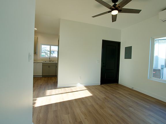 Living Room with ceiling fan Angle 1