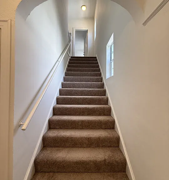 1249 S Tremaine Ave — Photo 5