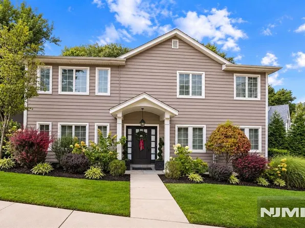 70 Cecelia Avenue, Cliffside Park, NJ 07010