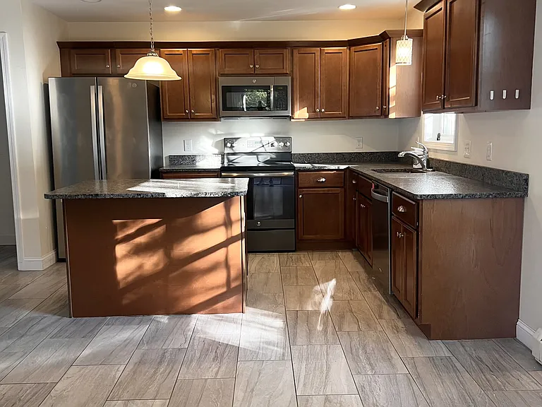 5 Tucker Dr — Photo 5