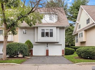 11 Iris Cir N #11NB, Glen Rock, NJ 07452