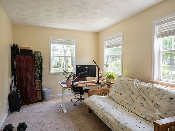4th image of 105 Briarwood Dr