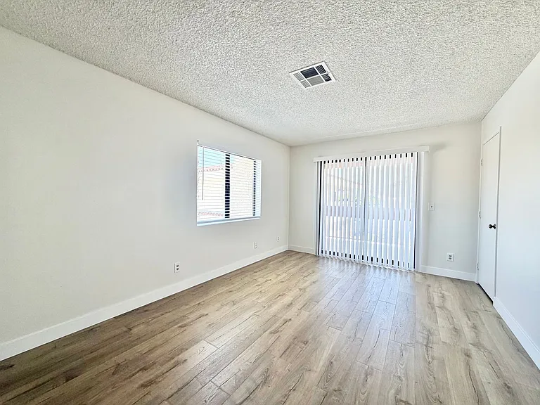 28200 Landau Blvd #2 — Photo 15