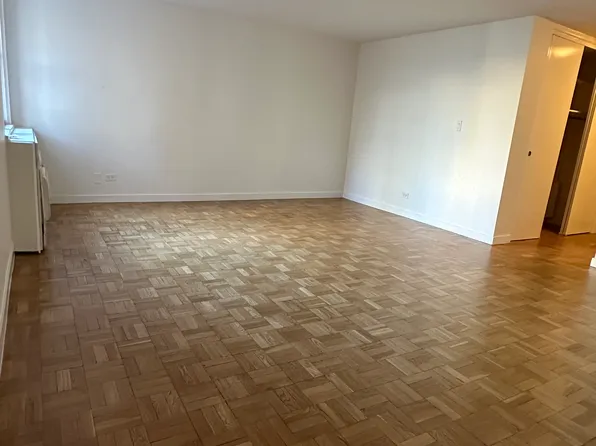 435 East 79th Street image 1 of 6