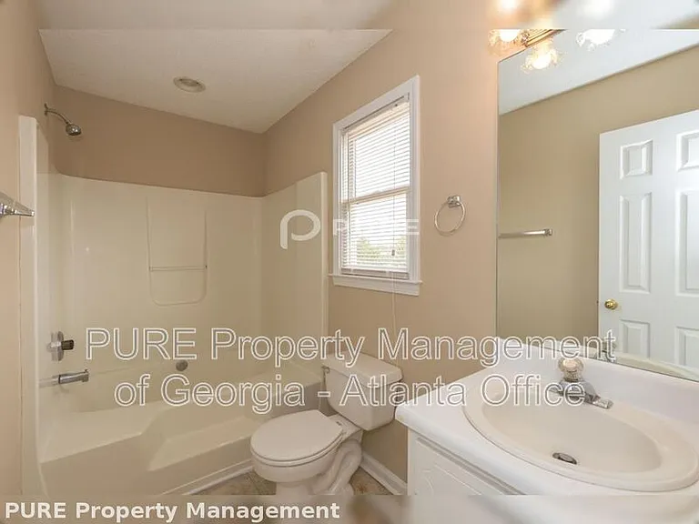 6 Cambridge Ct — Photo 17