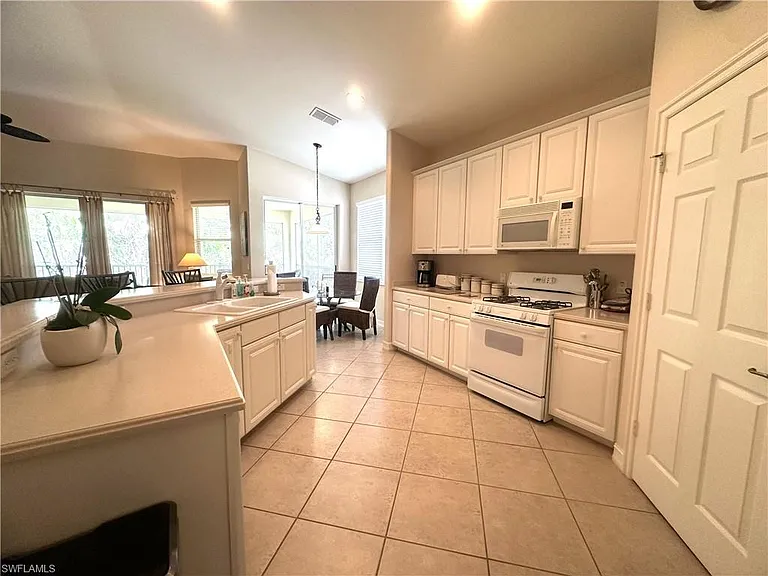 1634 Tarpon Bay Dr S #202 — Photo 14