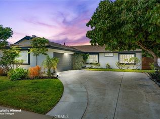 6051 Kimberly Dr, Huntington Beach, CA 92647