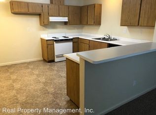 802 Cally Ct APT 3, Redding, CA 96003