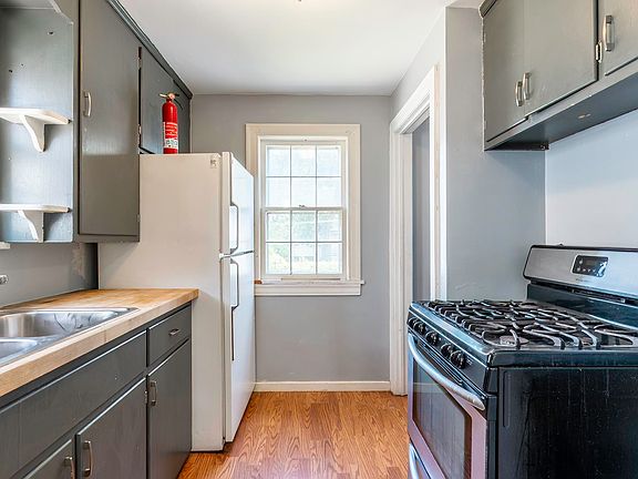 5th image of 1636 Tyler Ave