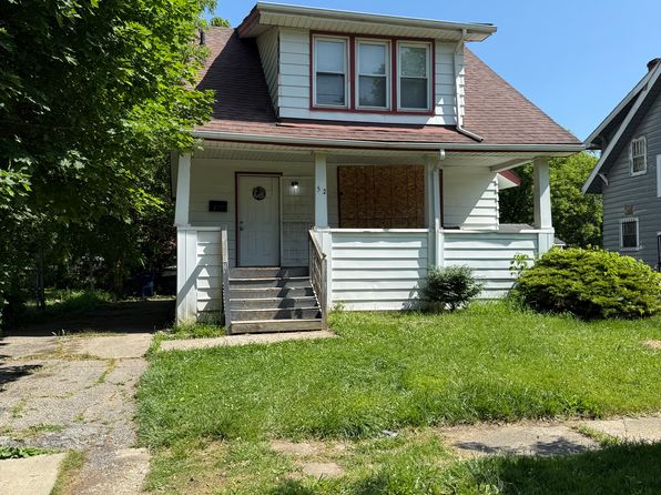1502 W Paterson St