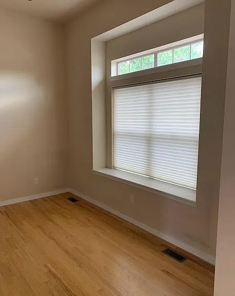518 Homestead St — Photo 5