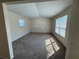 85 Chapel Square Dr, West Jefferson, OH 43162