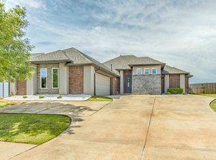 17333 Shadow Hawk Ln, Edmond, OK 73012