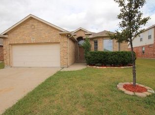 1104 Mourning Dove Dr, Burleson, TX 76028