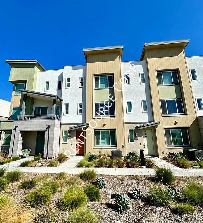1st image of 26916 Tanager Ln