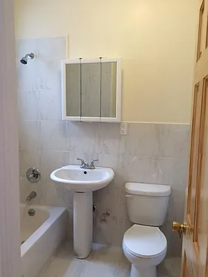 Rented by Heights Realty Advisors | media 17