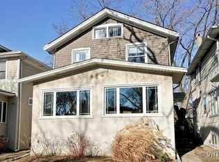 2132 W Morse Ave, Chicago, IL 60645