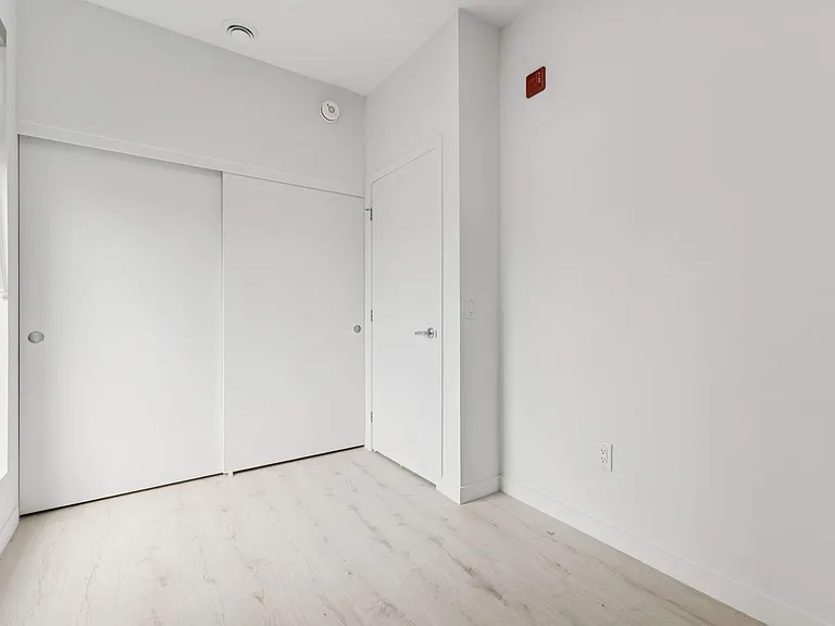 26 McArthur Ave — Photo 10