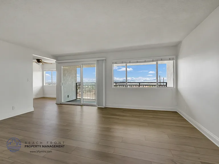 740 W 24th St. — Photo 63