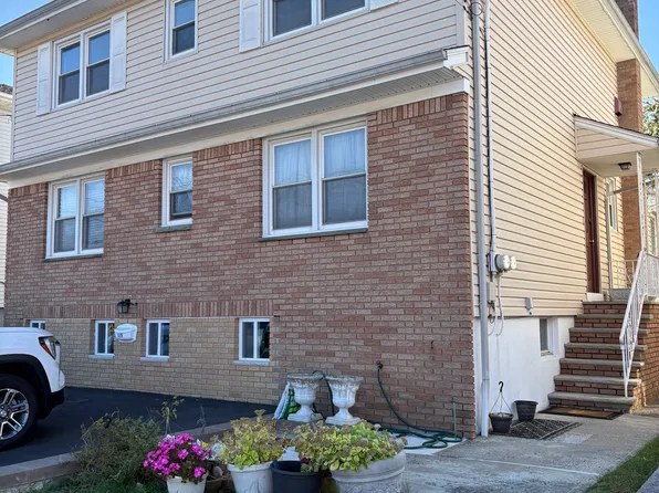 839 Riverside Ave Floor 2, Lyndhurst, NJ 07071