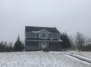 9 Ralph Brach Dr, Wallkill, NY 12589