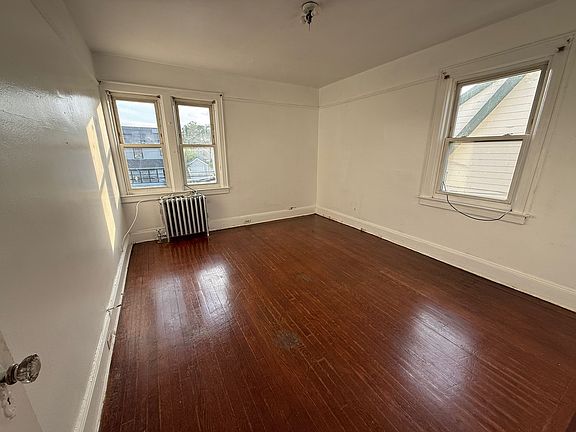4th image of 11935 195th St Floor 2