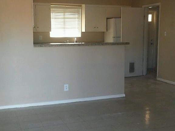 Open Livingroom-Kitchen