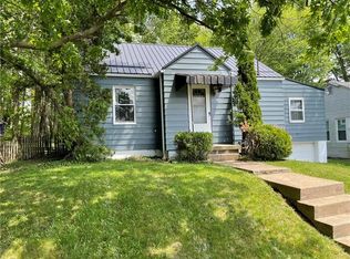 790 N Buhl Farm Dr, Hermitage, PA 16148