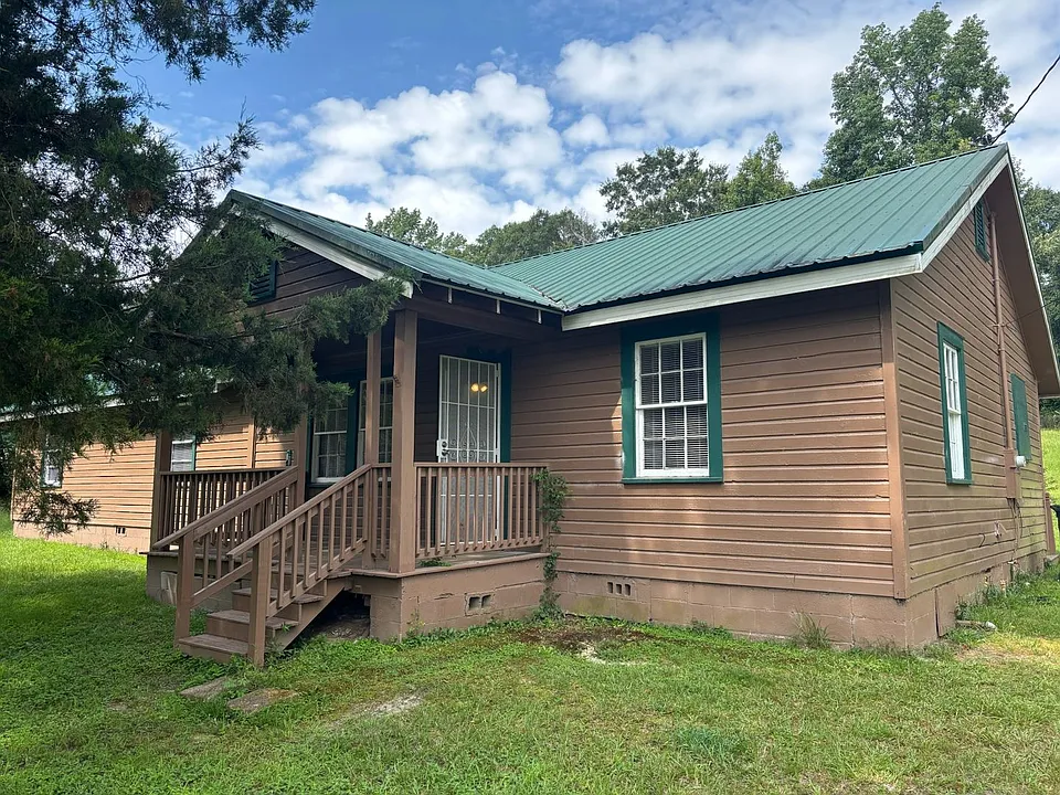 7 Newberry Dr