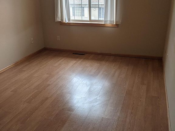 5th image of 1599 County Road D E Unit H