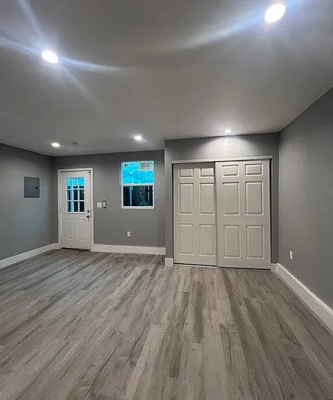 9331 Roslyndale Ave — Photo 3