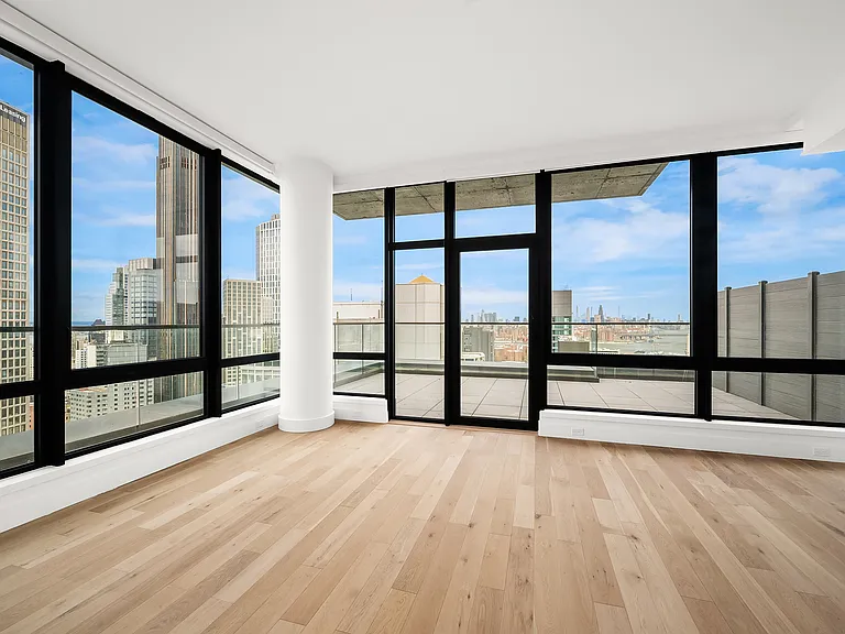 20 Rockwell Pl #Penthouse 3908D — Photo 5