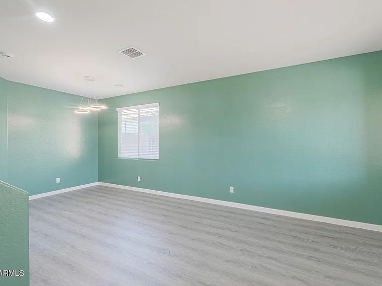 4722 S 238th Ln — Photo 18