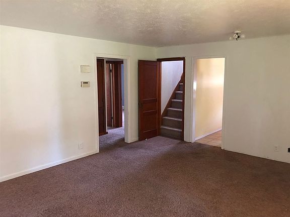 5th image of 1902 Bond Cir