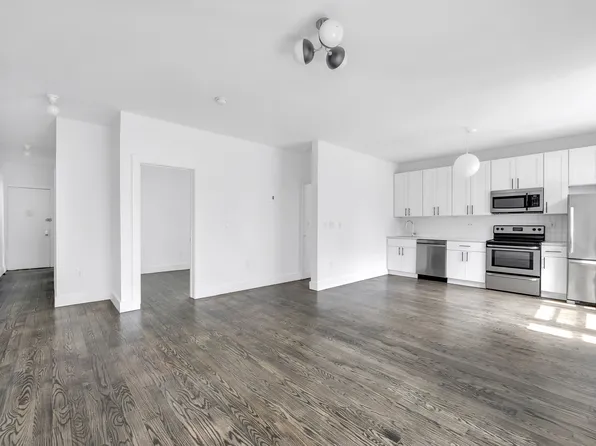 35 Clarkson Avenue image 5 of 9