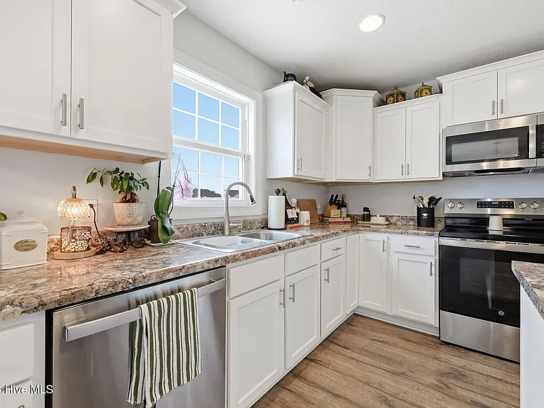 708 Puppy Drum Ln — Photo 15