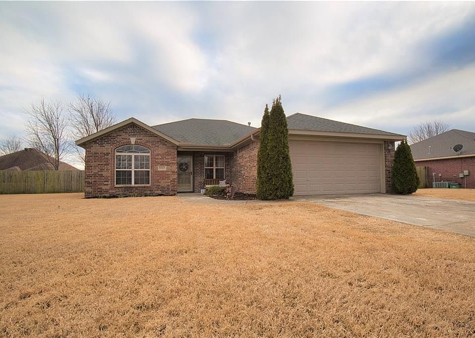 1st image of 3803 W Mahogany Dr