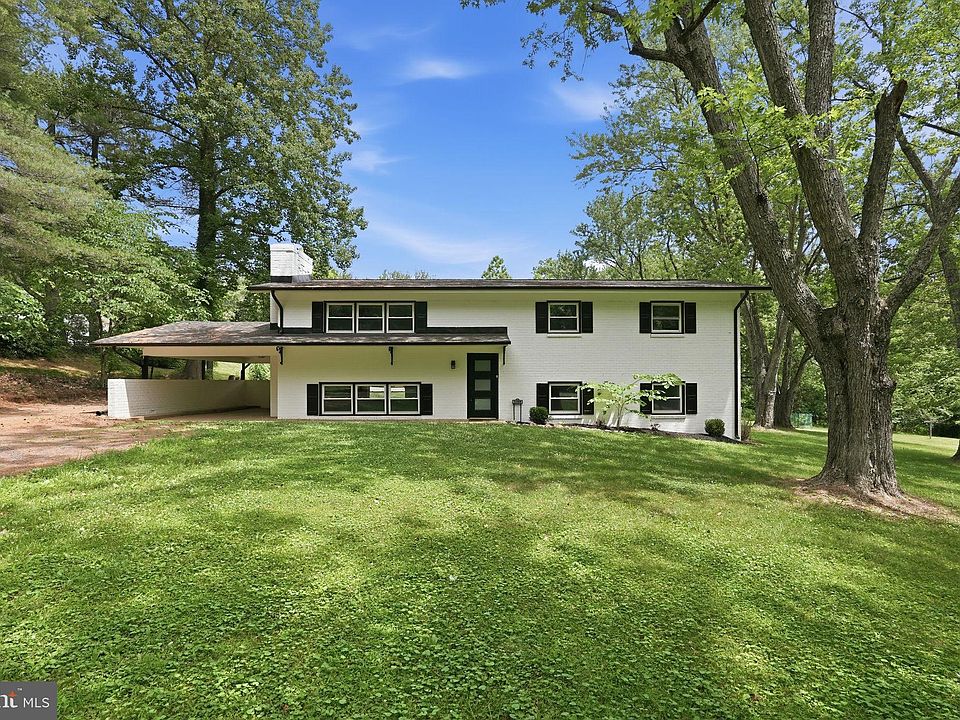 1st image of 5388 Dumfries Rd