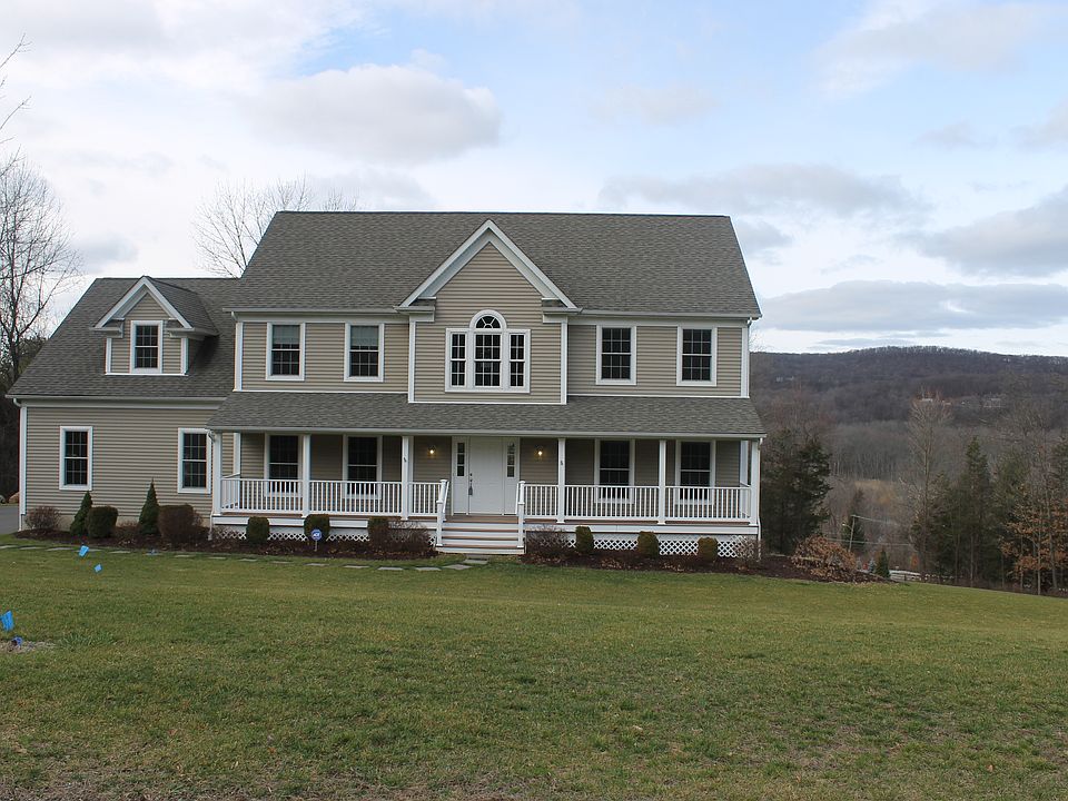 1st image of 11 Willis Dr