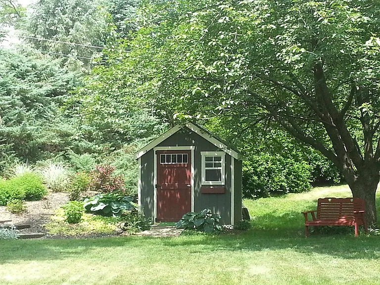 225 E Lincoln Ave — Photo 16