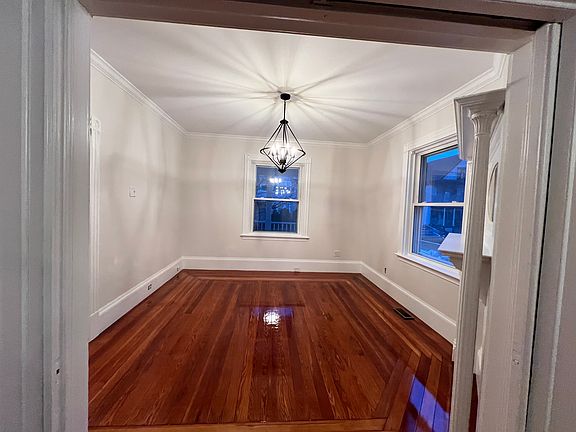 3rd image of 175 Somerset Ave #1