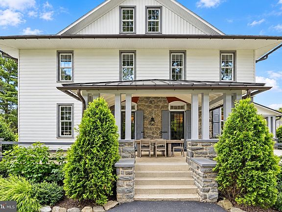 5th image of 2919 Mapleshade Rd