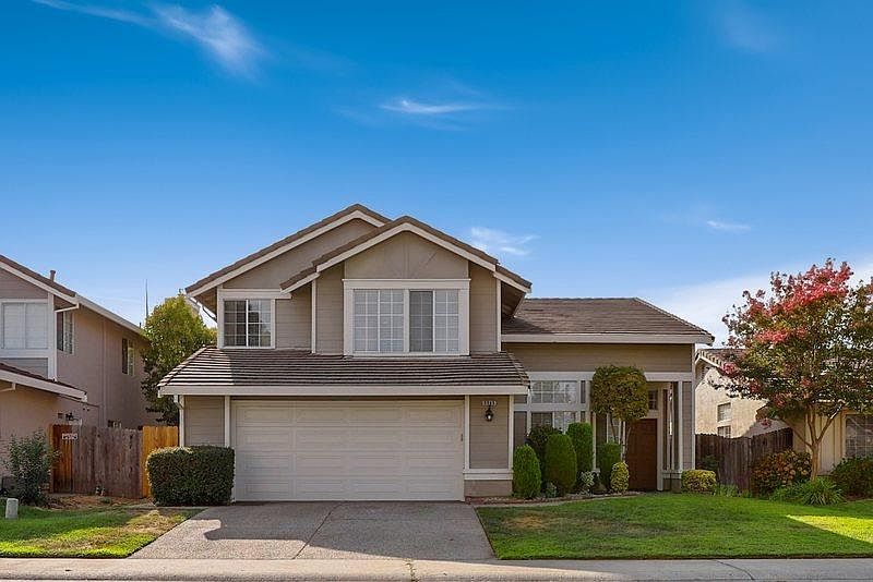 2nd image of 8846 Starfall Way