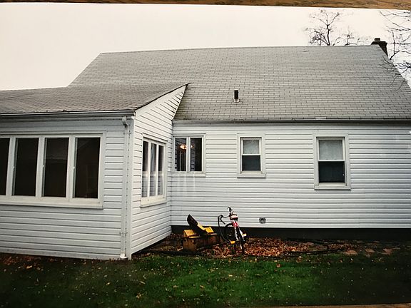 2nd image of 6 Oxford Ave
