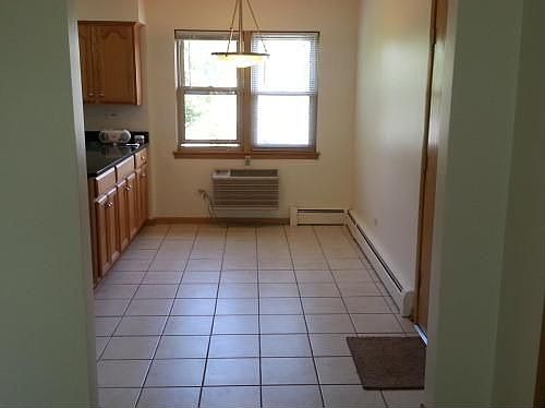 5th image of 3845 Wenonah Ave #4