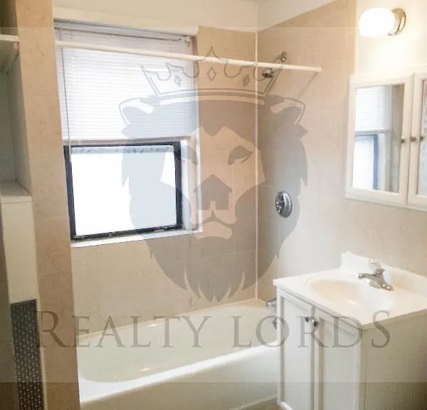 239 Harvard Ave #2 — Photo 10