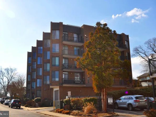 316 Burnside St APT 101, Annapolis, MD 21403