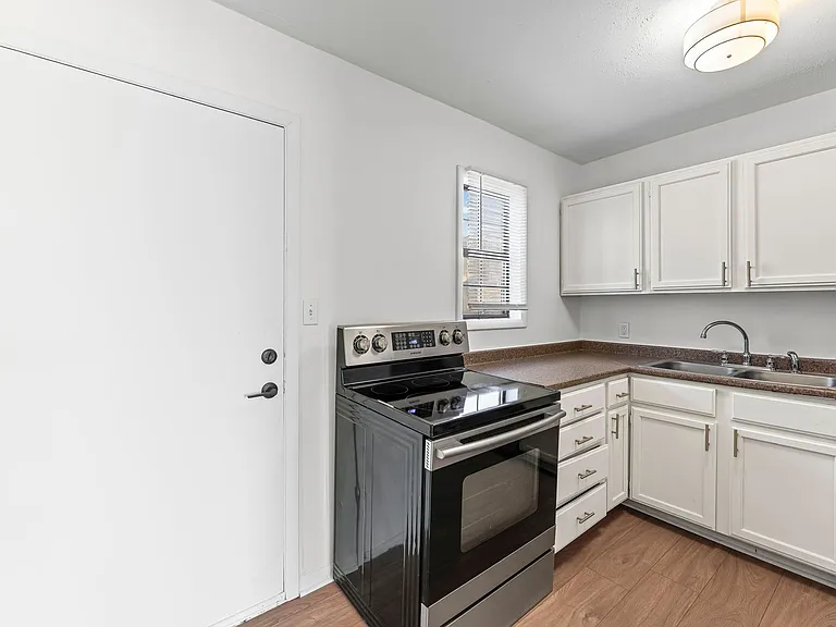 3906-04 Booth St #3906R — Photo 11